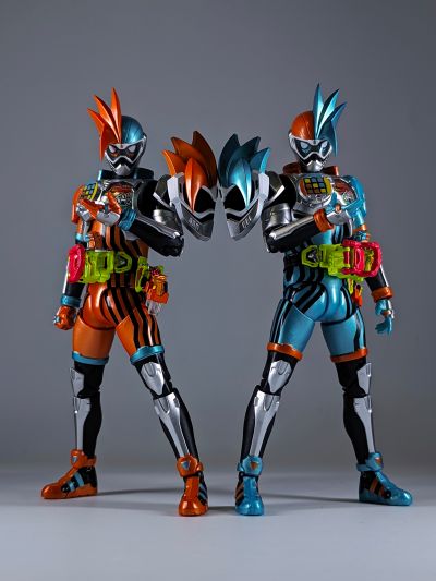 S.H.Figuarts  假面骑士艾克赛德 假面骑士艾克赛德 双人动作玩家 等级20 左右套装