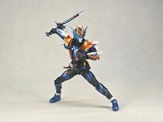 S.H.Figuarts 假面骑士克罗兹 平成世代版