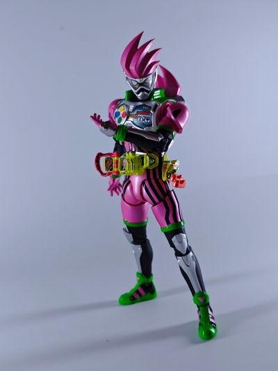 S.H.Figuarts 假面骑士艾克赛德 假面骑士艾克赛德 动作玩家 等级2  -20假面骑士踢/平成二十骑士纪念版-
