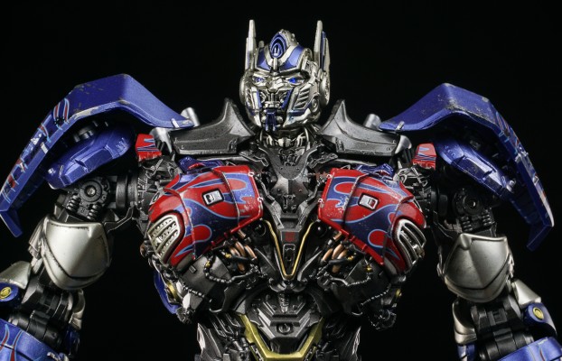 AMK PRO系列 变形金刚5：最后的骑士 擎天柱