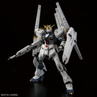 RG 1/144 ν高达（双翼浮游炮装备型）