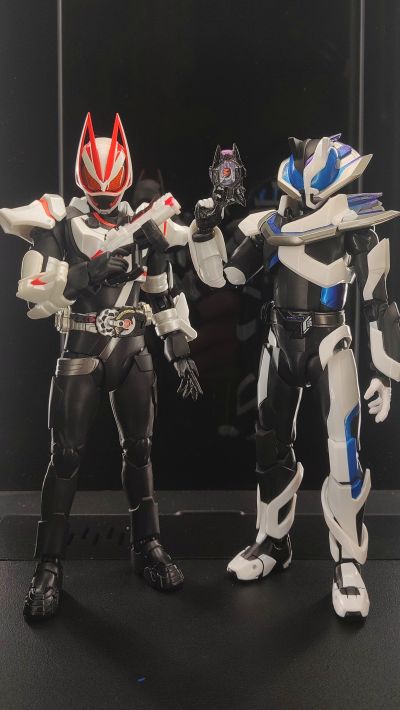 S.H.Figuarts 假面骑士吉恩