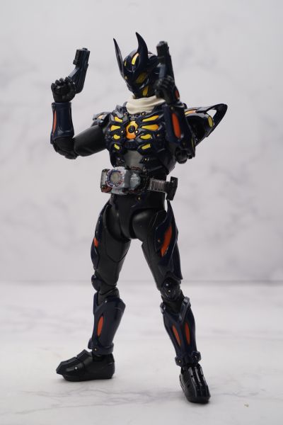 S.H.Figuarts 假面骑士多雷德零式