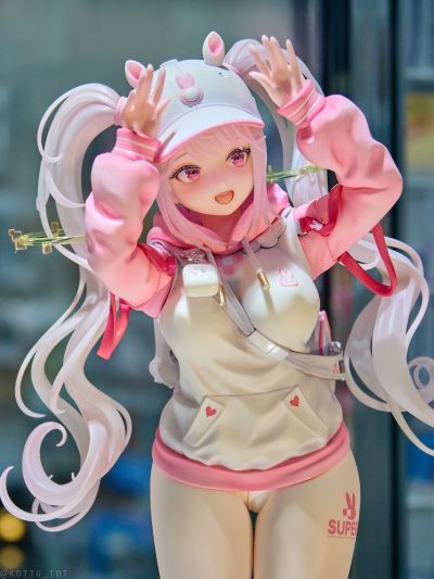 胜利女神：新的希望 爱丽丝 甜蜜之家