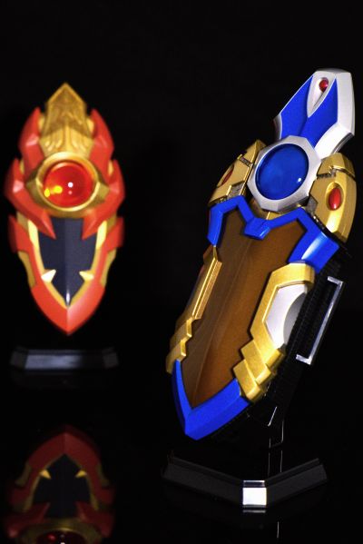 奥特复刻 骑士护腕 -发光版-