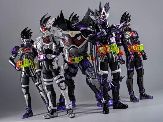 S.H.Figuarts 假面骑士艾克赛德 额外结局三部曲 假面骑士幻梦 神极限玩家 等级十亿/1000000000