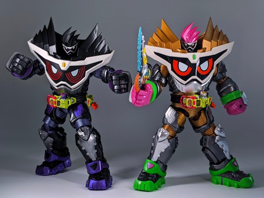 S.H.Figuarts 假面骑士艾克赛德 额外结局三部曲 假面骑士幻梦 神极限玩家 等级十亿/1000000000