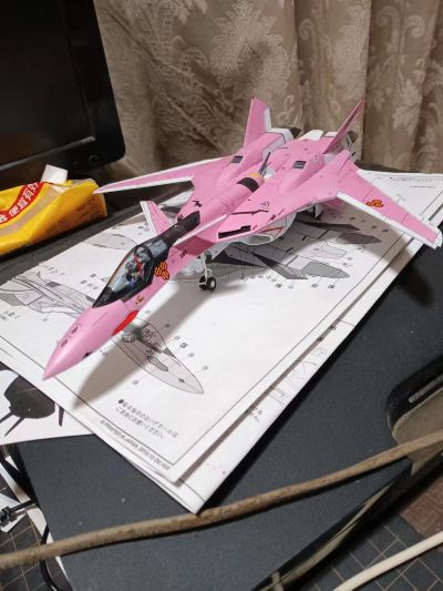 超时空要塞plus 1/72 YF-19