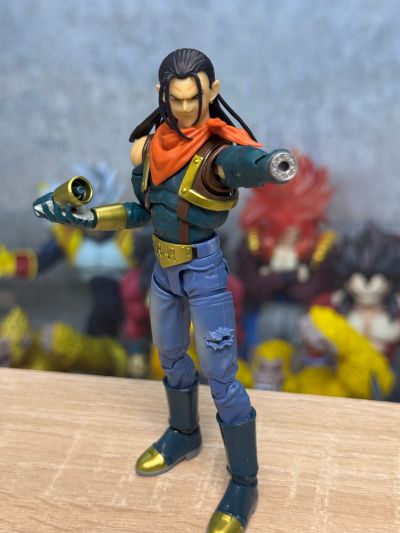 S.H.Figuarts 超级17号