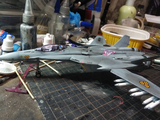 超时空要塞F 1/72 VF 25F/S 弥赛亚