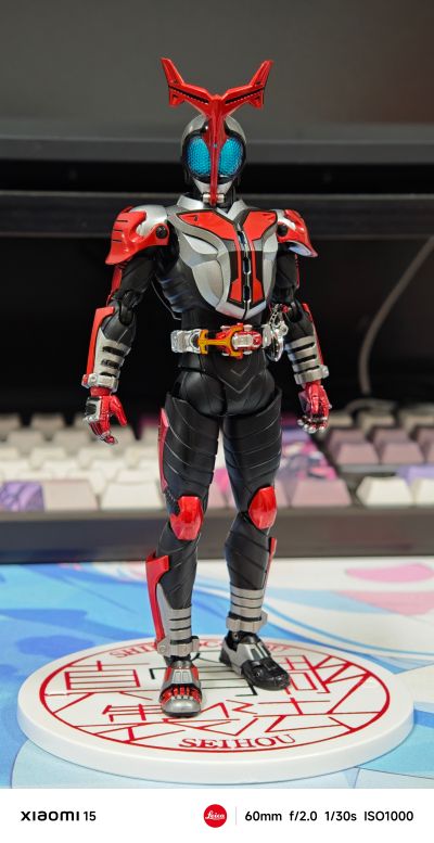 S.H.Figuarts（真骨雕制法）假面骑士甲斗王 超越形态 真骨雕制法10周年纪念版