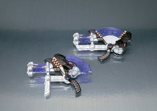 S.H.Figuarts 假面骑士欧兹 翼角暴联组