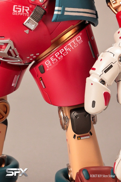 机器男孩 50cm雕像