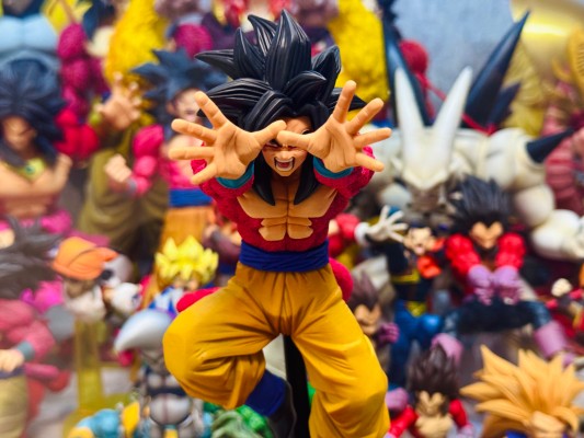 孙悟空FES!! 其之十五 龙珠GT 孙悟空 超级赛亚人4