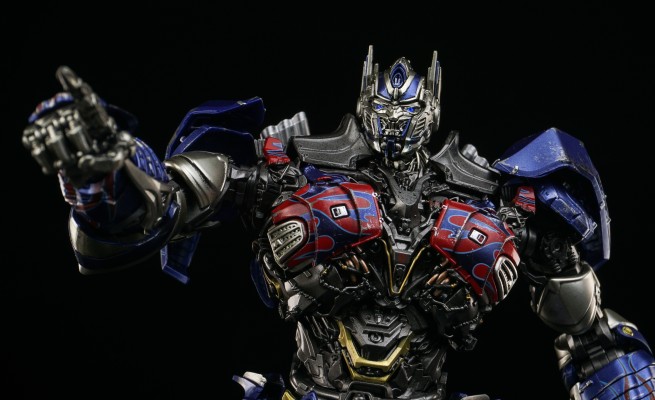 AMK PRO系列 变形金刚5：最后的骑士 擎天柱