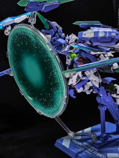 METAL BUILD 量子型00高达 全刃装