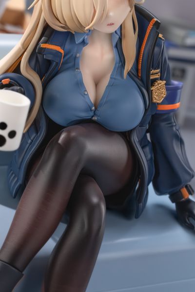 蔚蓝档案 尾刃康纳 休憩中