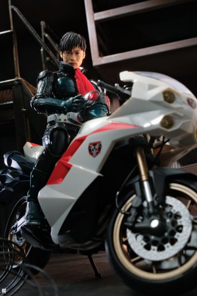 S.H.Figuarts（真骨雕制法）假面骑士一号/本乡猛（假面骑士 下一章）