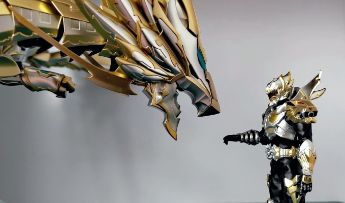 铠甲勇士-光之帝皇战龙