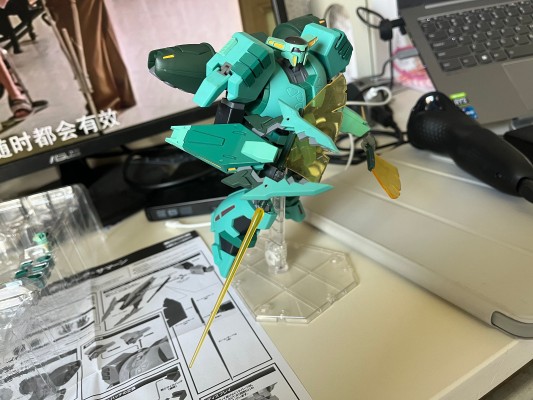 ROBOT魂  机动戦士Z高达 PMX-002波里诺克・萨曼