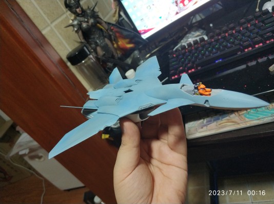 超时空要塞plus 1/72 VF-11B Thunderbolt