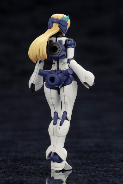六角机牙 牙机将 白之女王：VIRGINIA EARTHCLINE