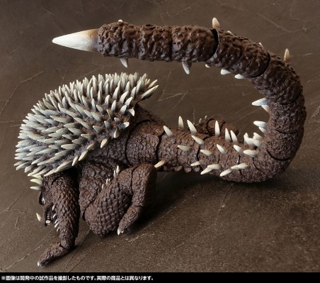 S.H.MonsterArts  安吉拉斯（1972）