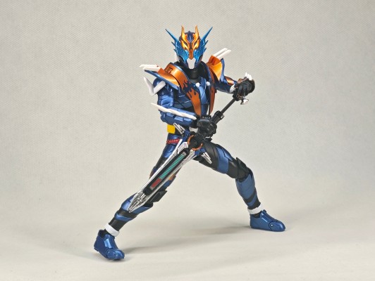 S.H.Figuarts 假面骑士克罗兹 平成世代版