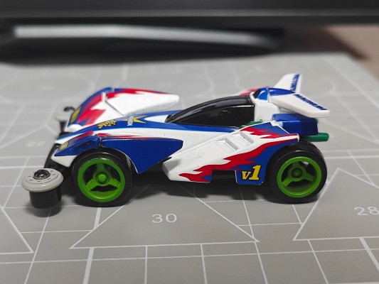 多美卡高级无限 四驱兄弟！！迷你四驱 胜利冲锋