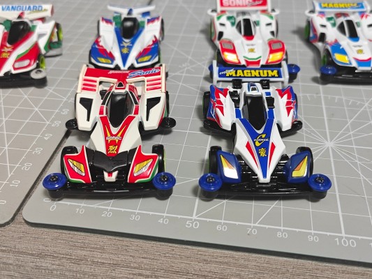 多美卡高级无限 四驱兄弟！！迷你四驱 飓风音速