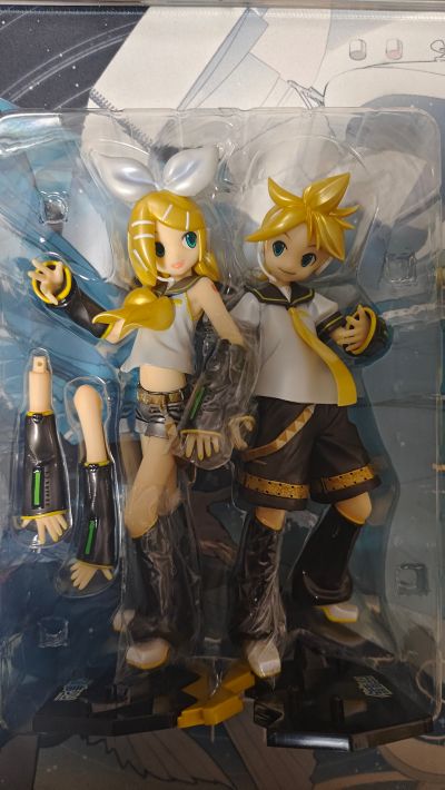 モエコレplus 4 VOCALOID 镜音铃