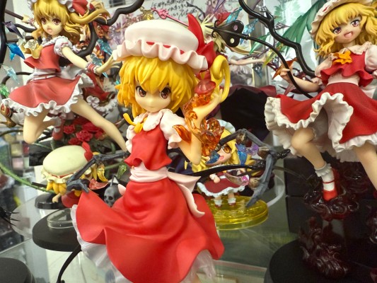 东方Project  芙兰朵露・斯卡雷特