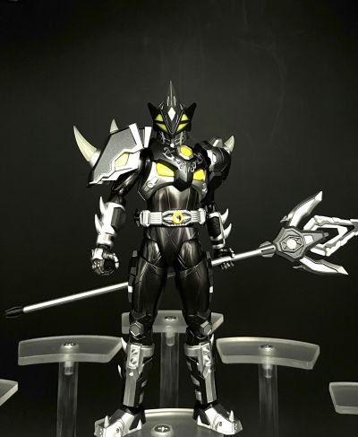 铠甲勇士形刻系列第十二作   黑犀侠