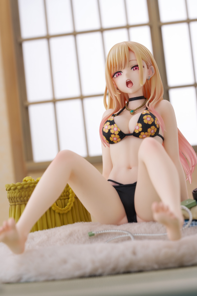 更衣人偶坠入爱河 喜多川海梦 泳装