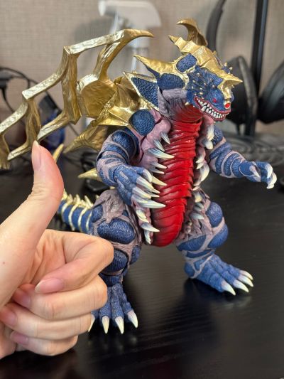 S.H.Figuarts 欧布猛斯王