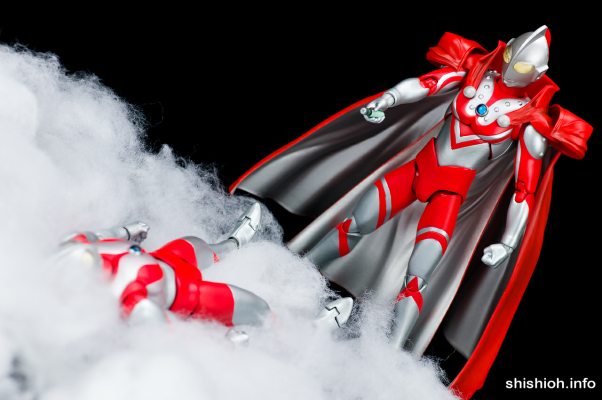 ULTRA-ACT ブラザーズマントSET 『奥特曼系列』より