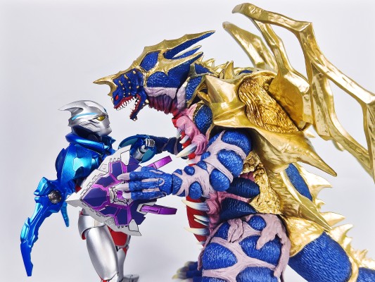 S.H.Figuarts 皓月装甲