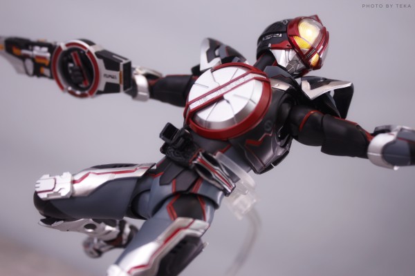 S.H.Figuarts(真骨雕制法)    假面骑士次世代555（暂译）