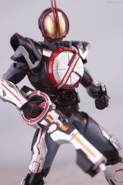 S.H.Figuarts(真骨雕制法)    假面骑士次世代555（暂译）