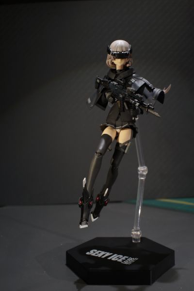 小军械库 LA076 20式突击步枪