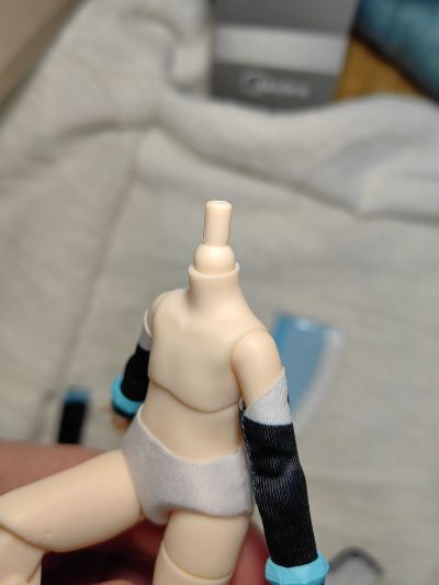 洛天依 12分可动人偶 公式服款