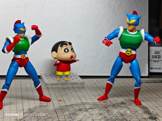 SMP Kit Makes Pose 蜡笔小新系列 动感超人