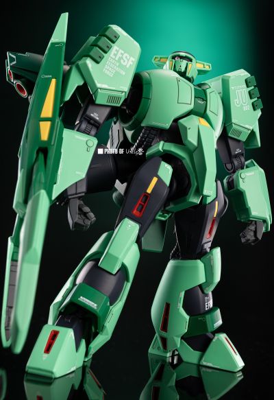 HG 1/144 玻利诺克·沙曼