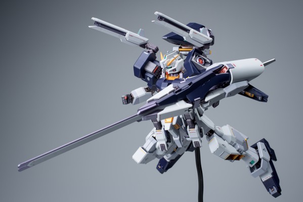 METAL ROBOT魂＜机动战士系列＞  TR-1高达[海瑟斯雷]