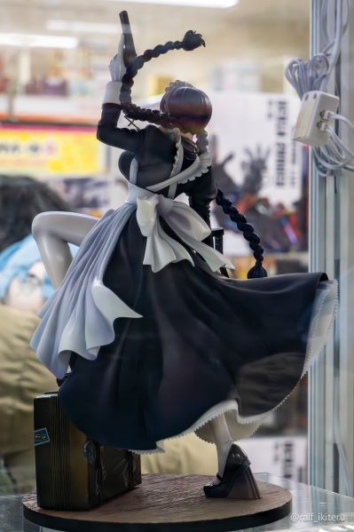 黑礁 罗贝尔特 恶梦女仆