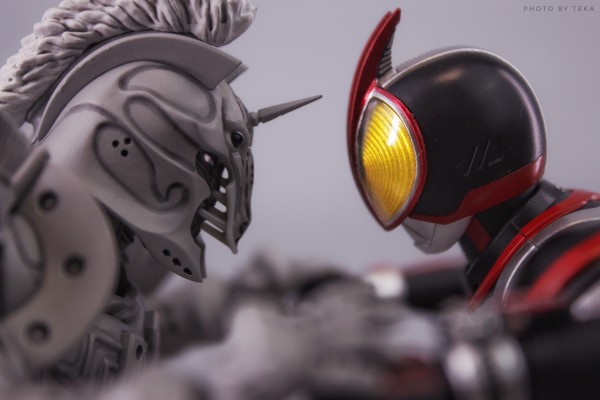 S.H.Figuarts  机动摩托人（载具模式）