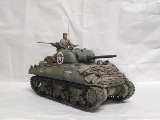 35190 1/35 美国 M4 谢尔曼 中型坦克 初期型