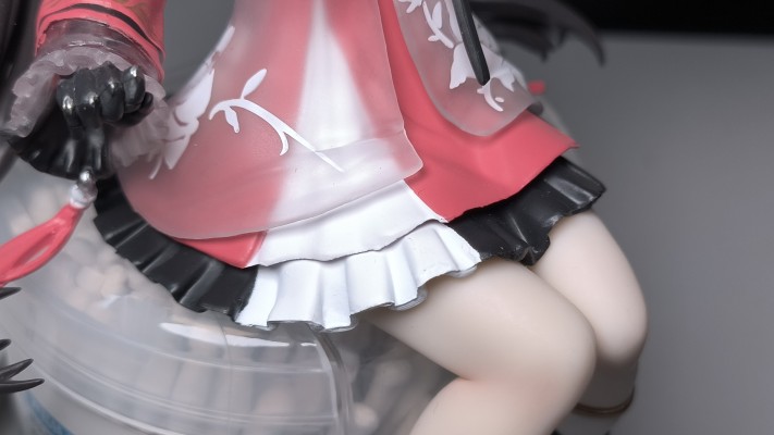 战双：帕弥什 泡面压人偶 -蒲牢·华钟 赤锦洄梦-