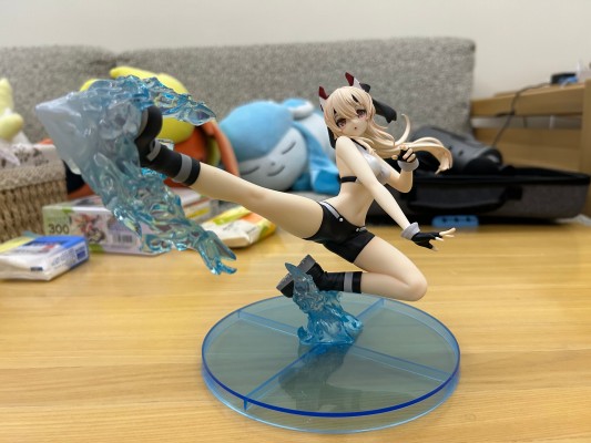 碧蓝航线 绫波 跃动飞踢！