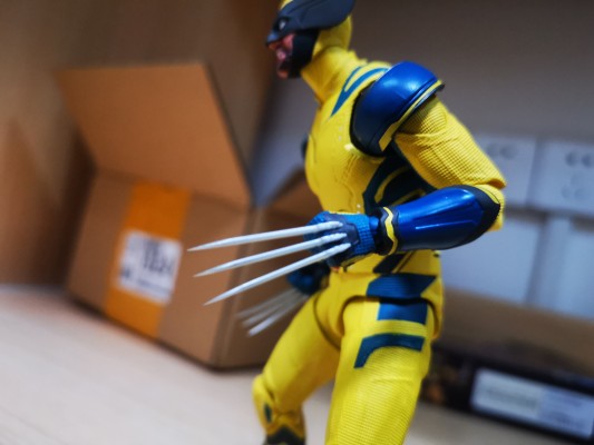 S.H.Figuarts 金刚狼（死侍与金刚狼）